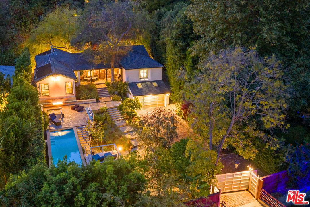 1853 Nichols Canyon Rd 3BR Hollywood Hills East La