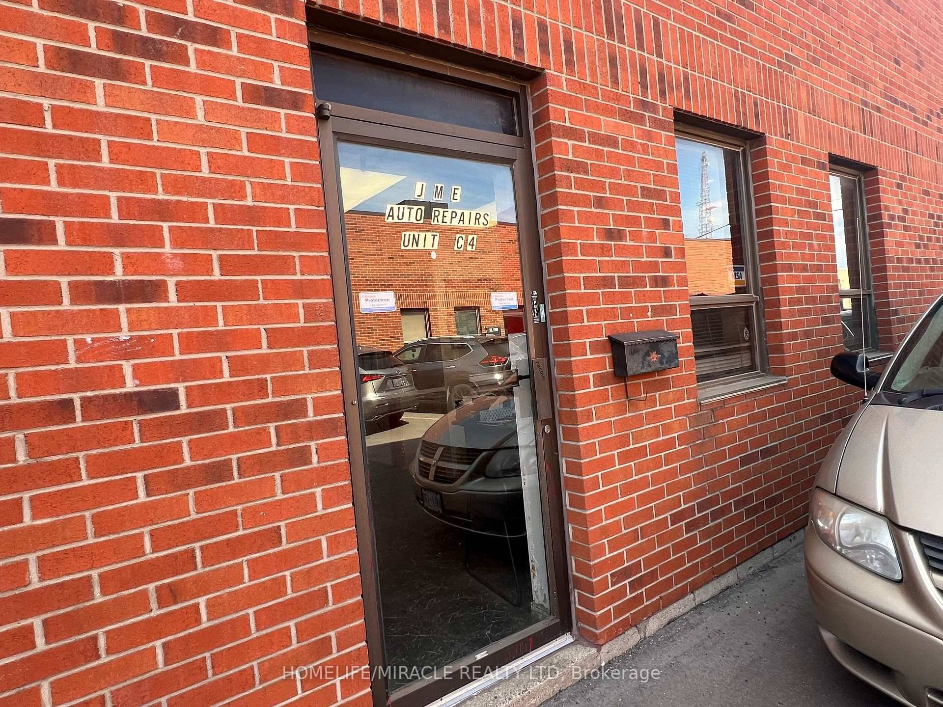 Welcome to unit C4, Selby Road Brampton ON Auto repairs shop in heart of Brampton commercial area.