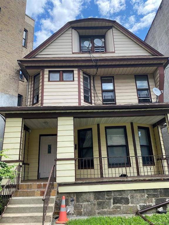 Newly renovated 5 bedrooms duplex available for rent in a Multi family house, 2nd Fl has kitchen, living, 2 bedrooms, 1 full bathroom, and the 3rd floor duplex has 3 ...