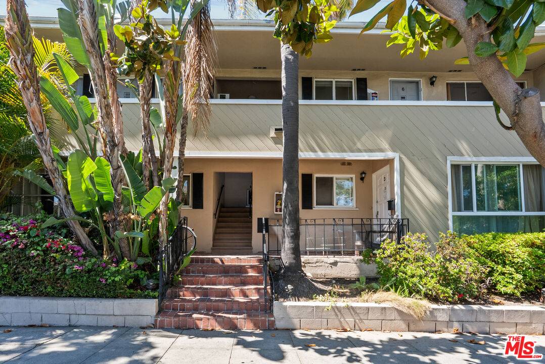 272  S Doheny Dr 12BR Beverly Grove La