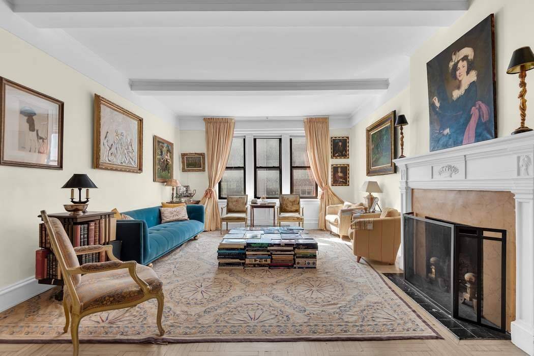 55 East 86th Street, Apt 8B Rare Upper East Side Condominium !
