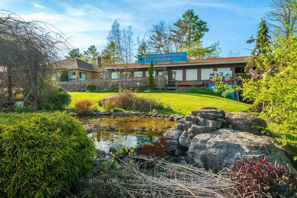 This is the perfect setting for an Eco Resort, with excellent retail motel cottages on the Skootamatta River with 73.