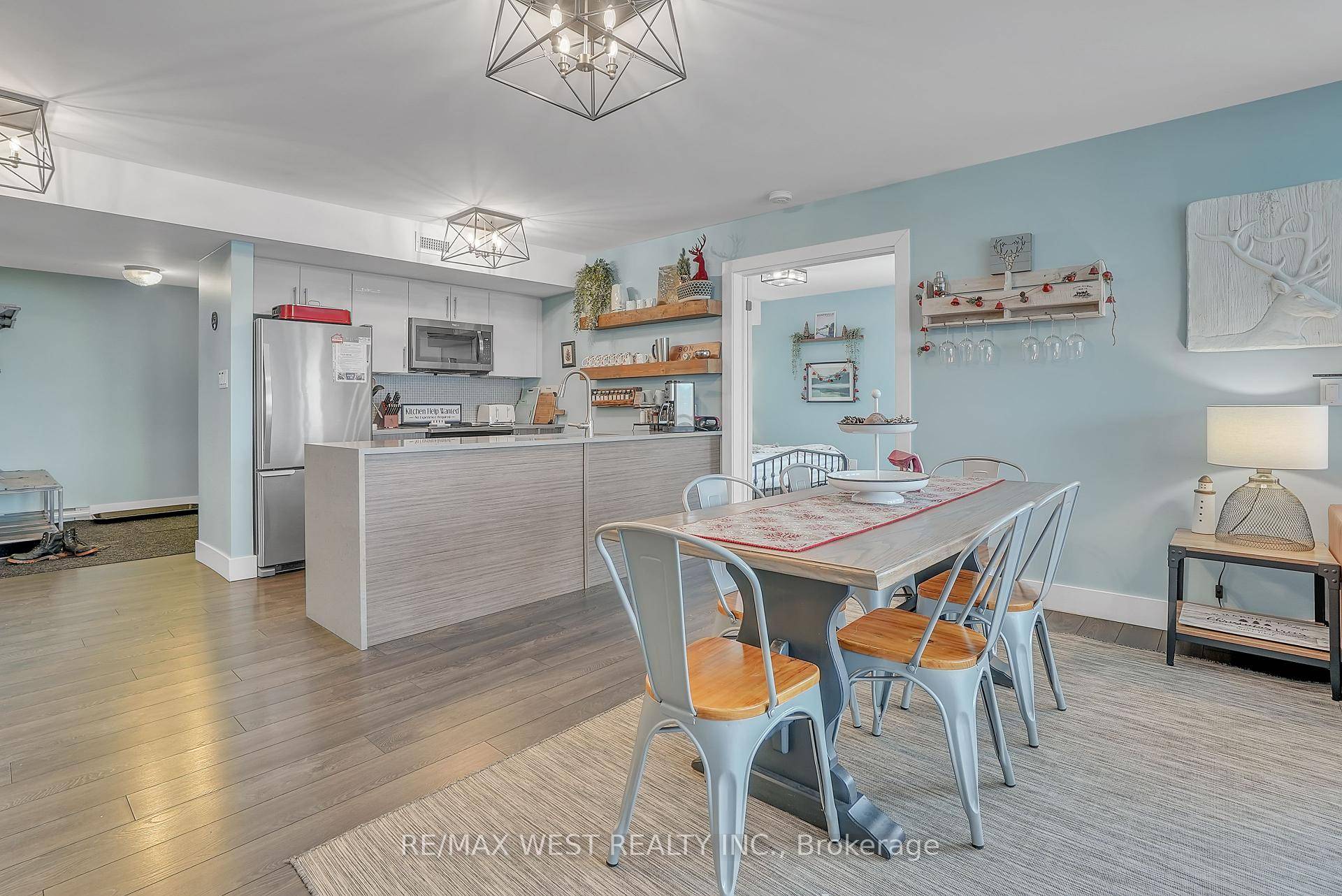 Welcome to Tree Tops Lane Your Muskoka Retreat Awaits !