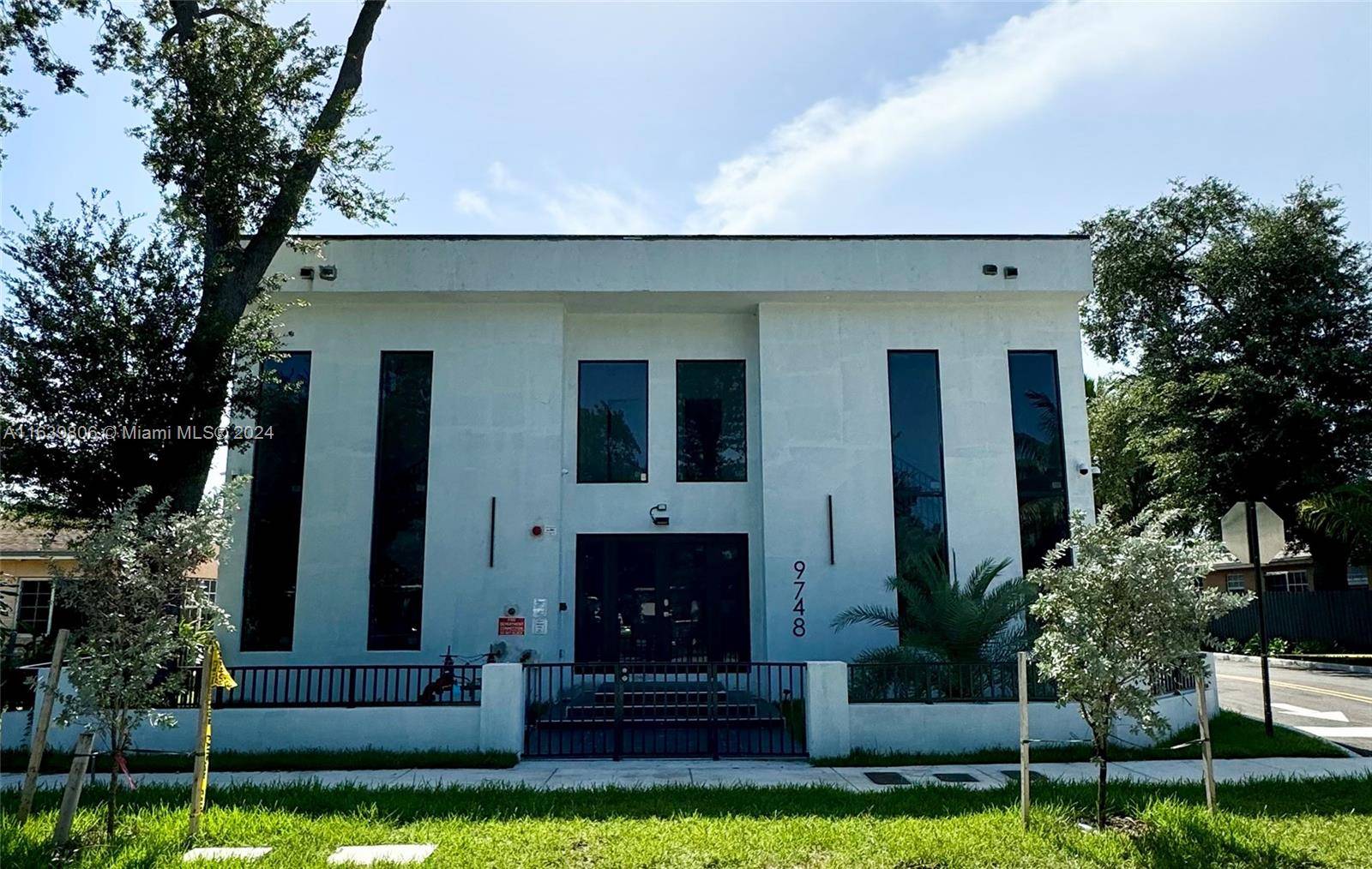 BRAND NEW Luxury Modern Building.