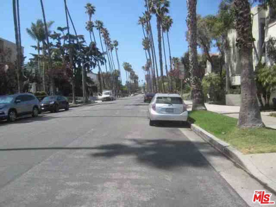 937   5th St 2BR Santa Monica La
