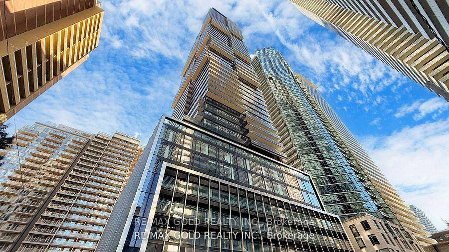 Experience unparalleled luxury at the prestigious 55C Bloor Yorkville Residences, located in the heart of Toronto on Charles Street East.