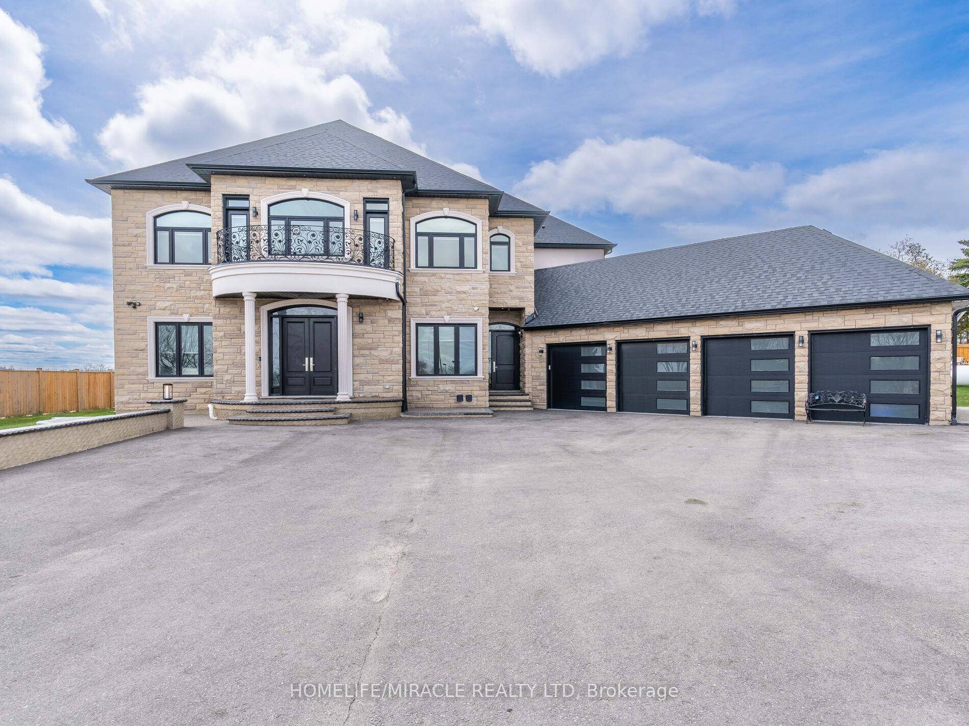 WELCOME TO GORGEOUS CUSTOM BUILT HOUSE MORE THAN 10000 SQ FT FOR LUXURY LIVING SPACE WITH 8BEDROOM amp ; 8 WASHROOM DEN 11FT CEILING ON MAIN FLOOR 10 FT CEILING ...