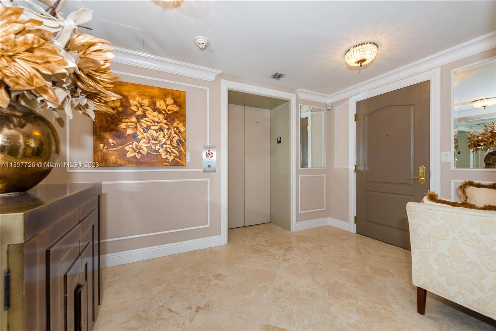 Enjoy Downtown living at 200 East.