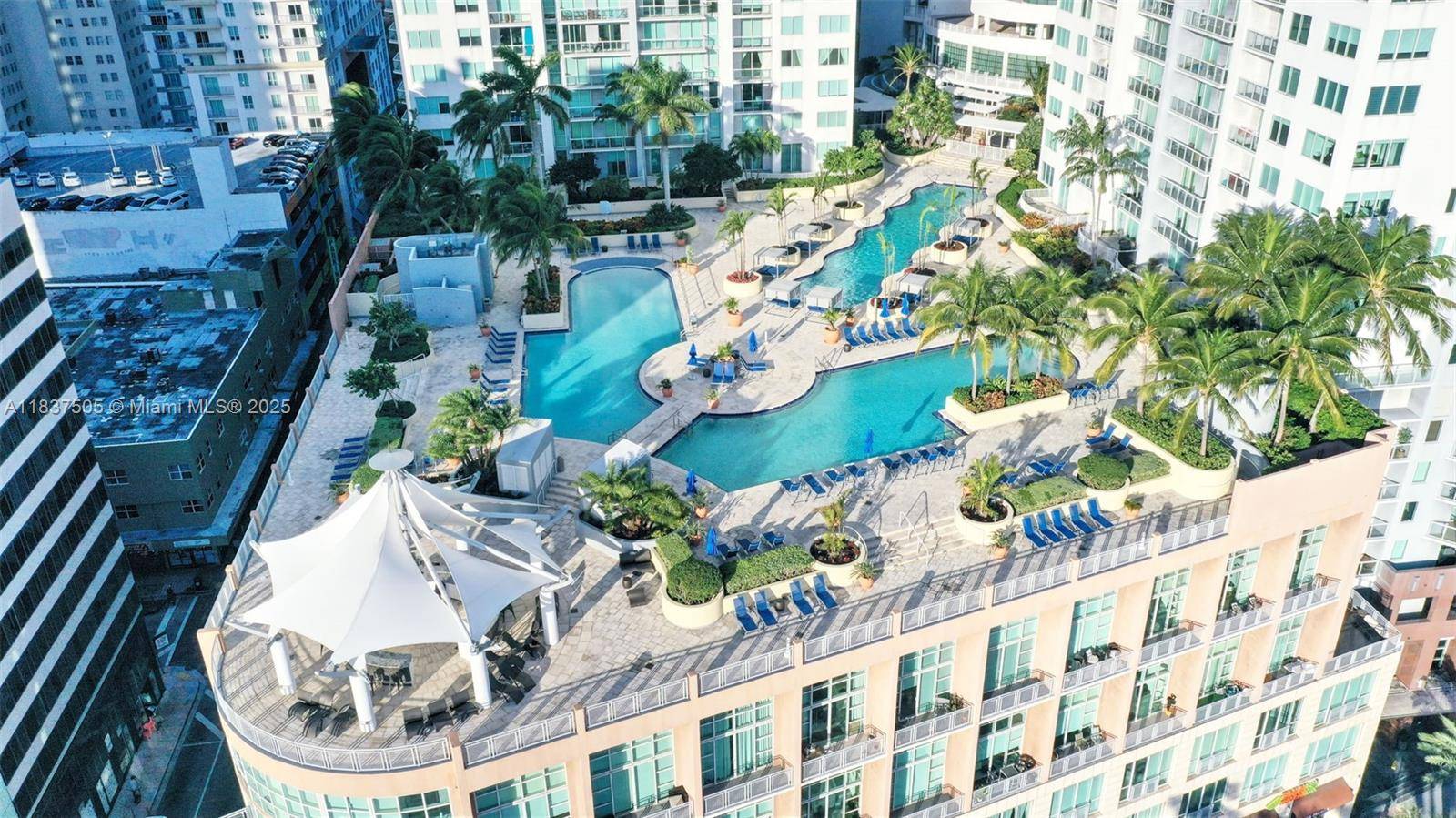 CONV DOWNPAYMENT AS LOW AS 5 !