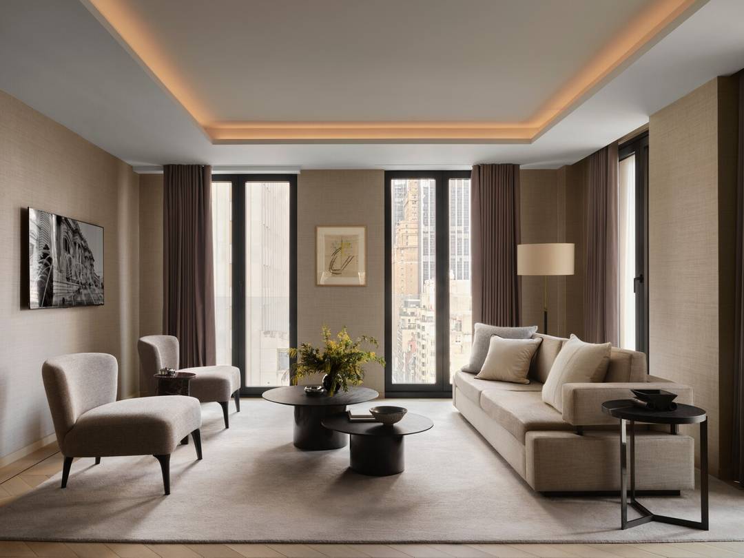 Welcome to Mandarin Oriental Residences, Fifth Avenue.