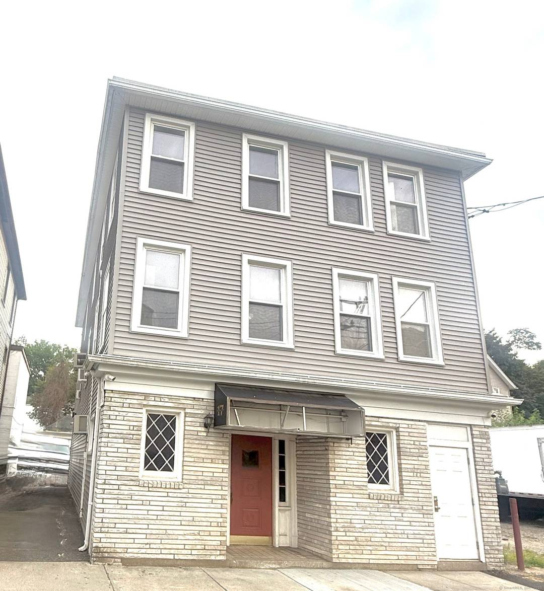 Great Cash Flowing Potential !