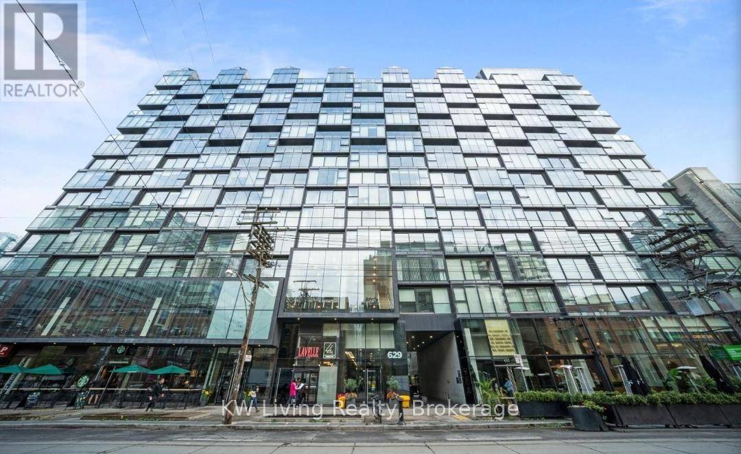 Fully Furnished One Bedroom Suite In The Fabulous Thompson Residence In Desirable King West Neighborhood !