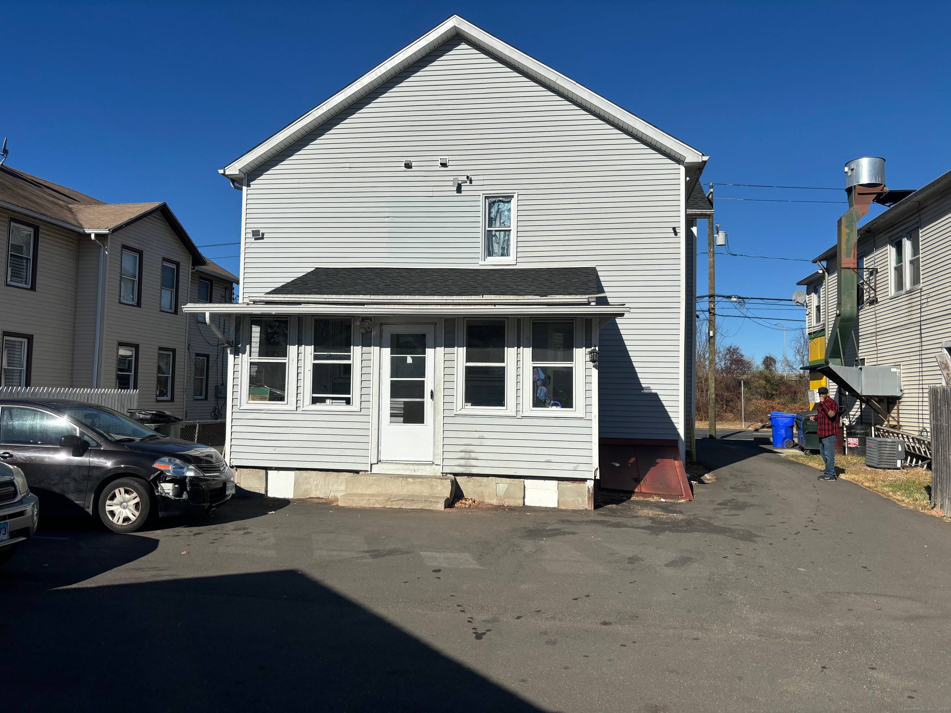This property is an excellent investment !