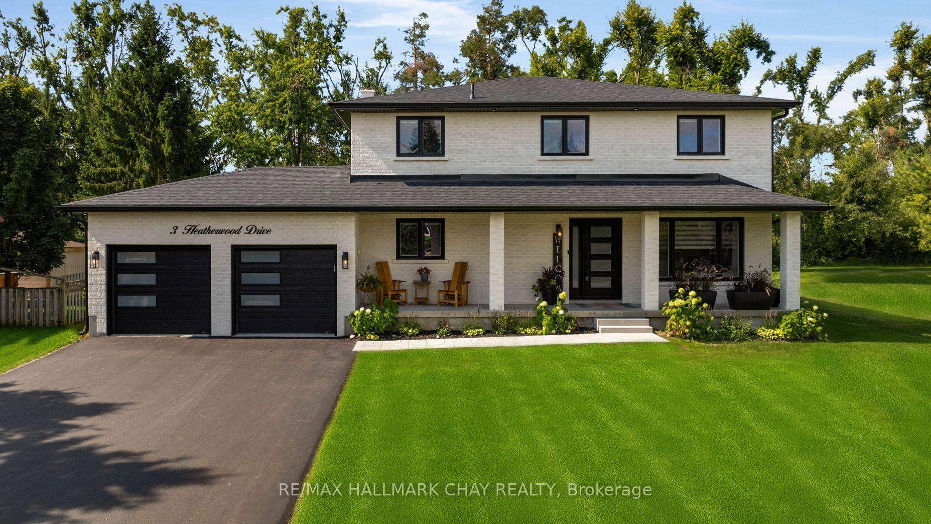 PRESENTING 3 Heatherwood Drive in Springwater's sought after Midhurst community of custom homes, offerings family centric old school charm.