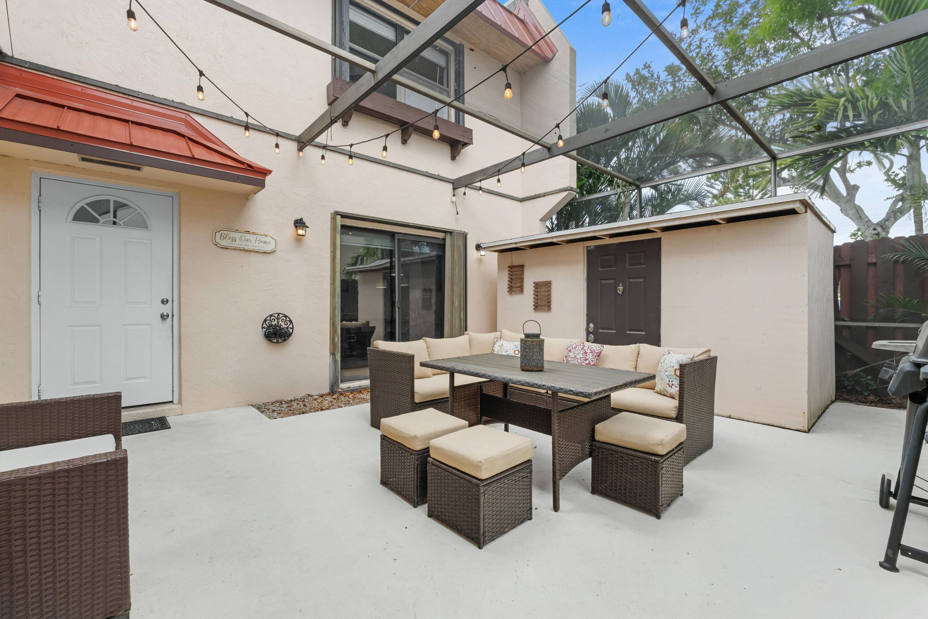 Smart home ! Spacious 2 bed, 2 bath corner townhouse in desirable Seven Springs.