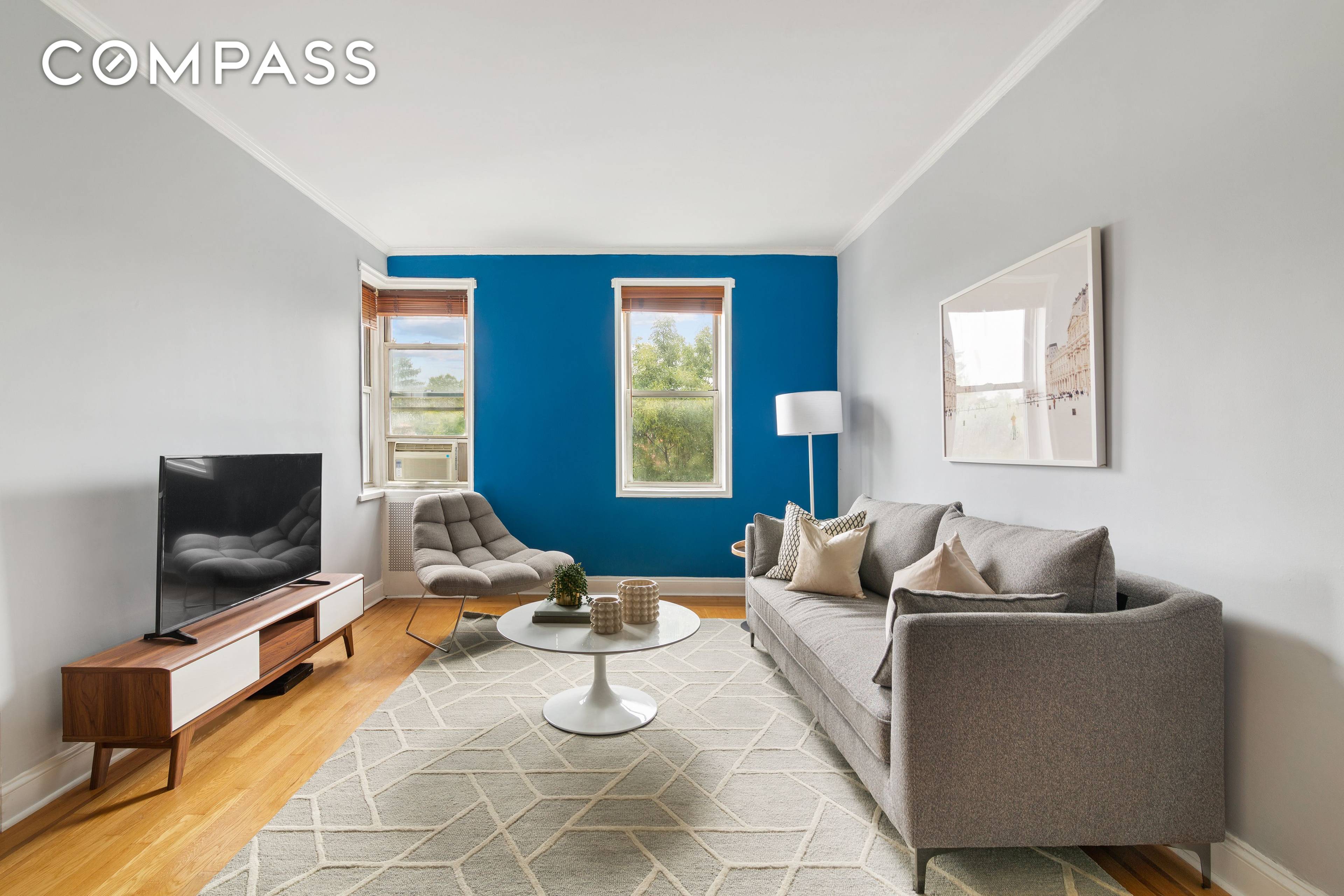 Unit 3T is a charming and spacious one bedroom in an elevator building, nestled in charming Windsor Terrace.