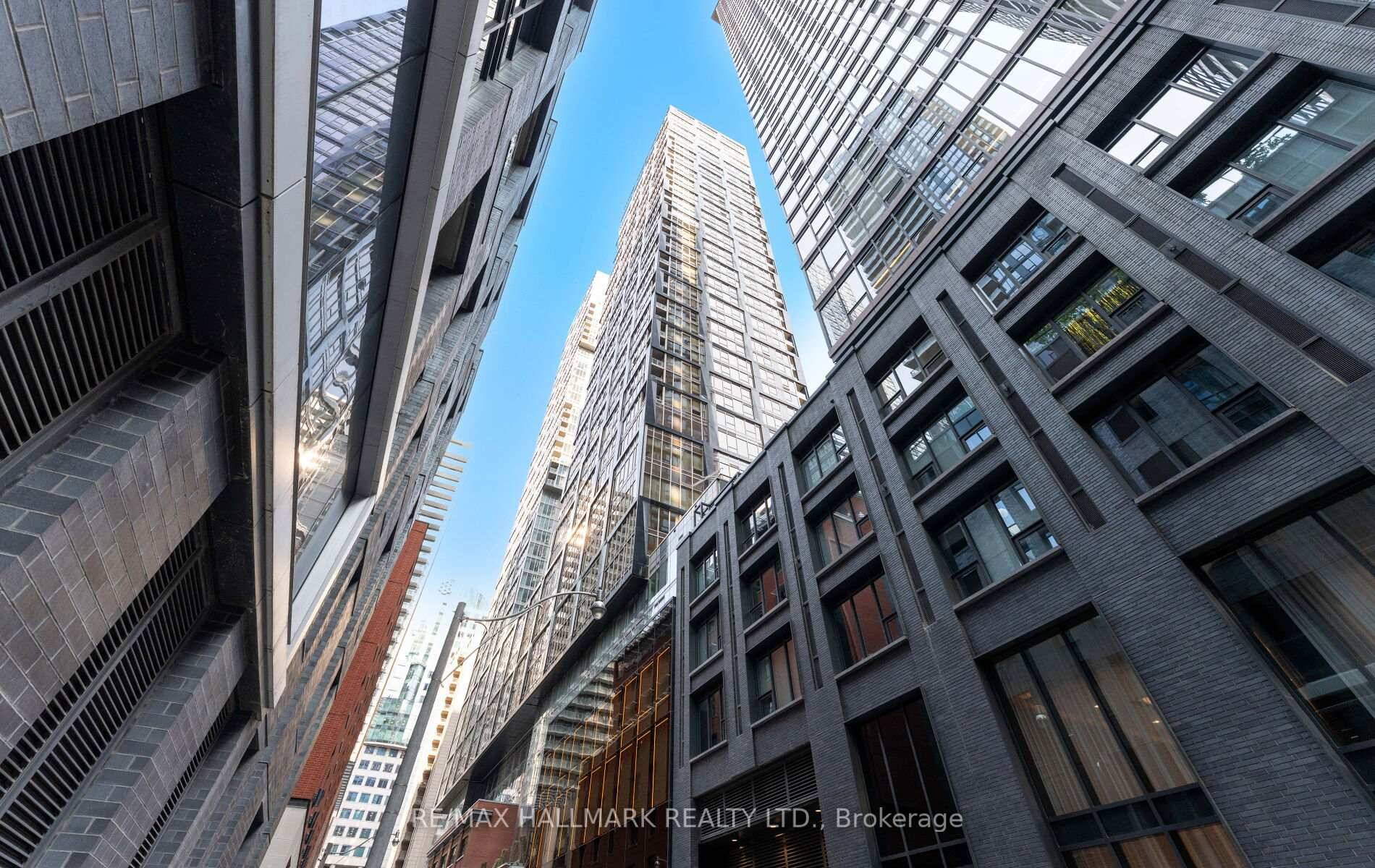 Welcome to the prestigious Nobu Residences, where world class luxury meets urban sophistication in the heart of Torontos vibrant Entertainment District.