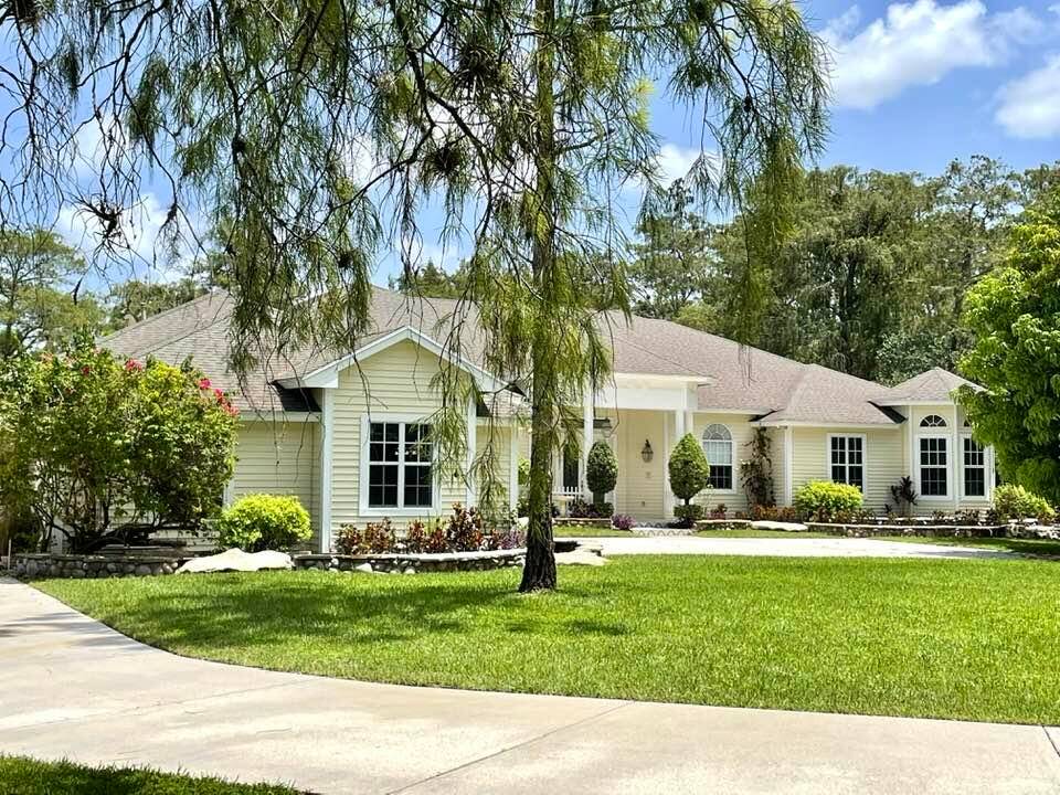Fantastic buy ! ! Tons of potentialUnbranded Virtual Tour https www.