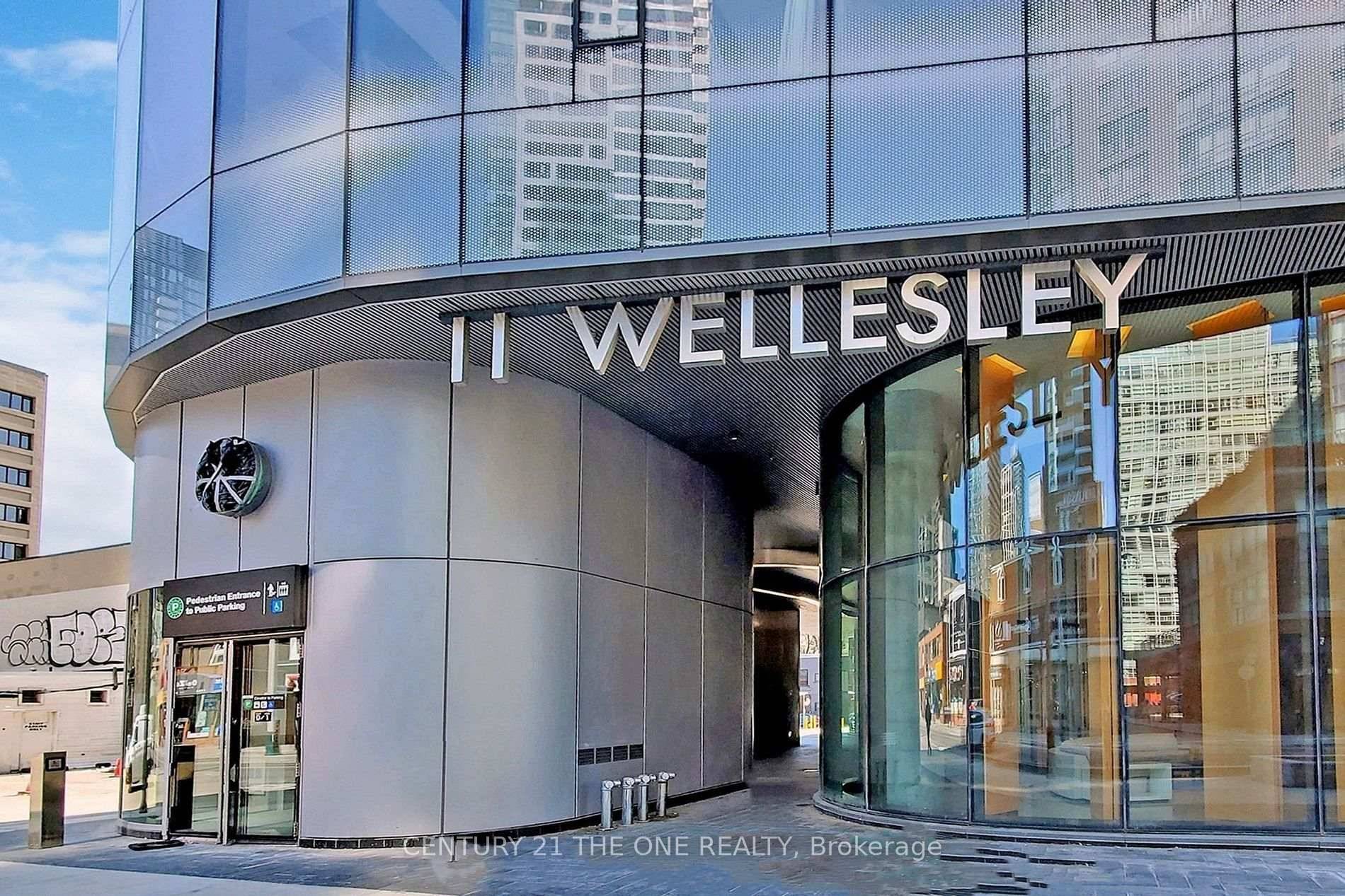 Stunning 1 1 Unit W Breathtaking Unobstructed View amp ; Overlooks park.