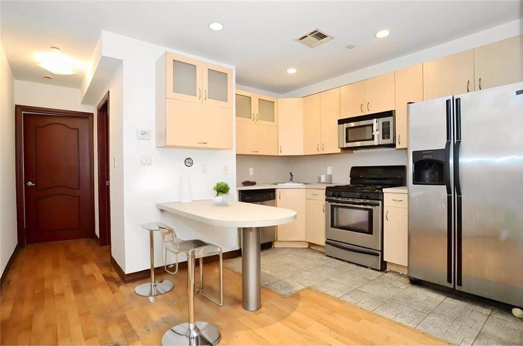 Step inside this fantastic 2 bedroom, 2 bathroom condo in the heart of Homecrest.