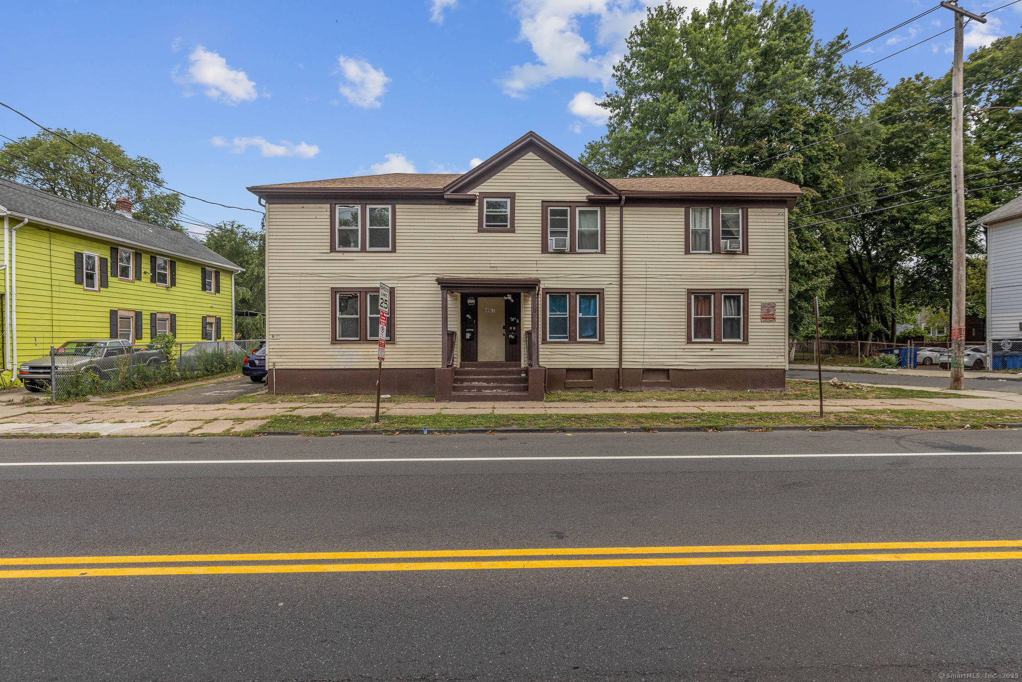 Great investment opportunity in the Hill neighborhood of New Haven !
