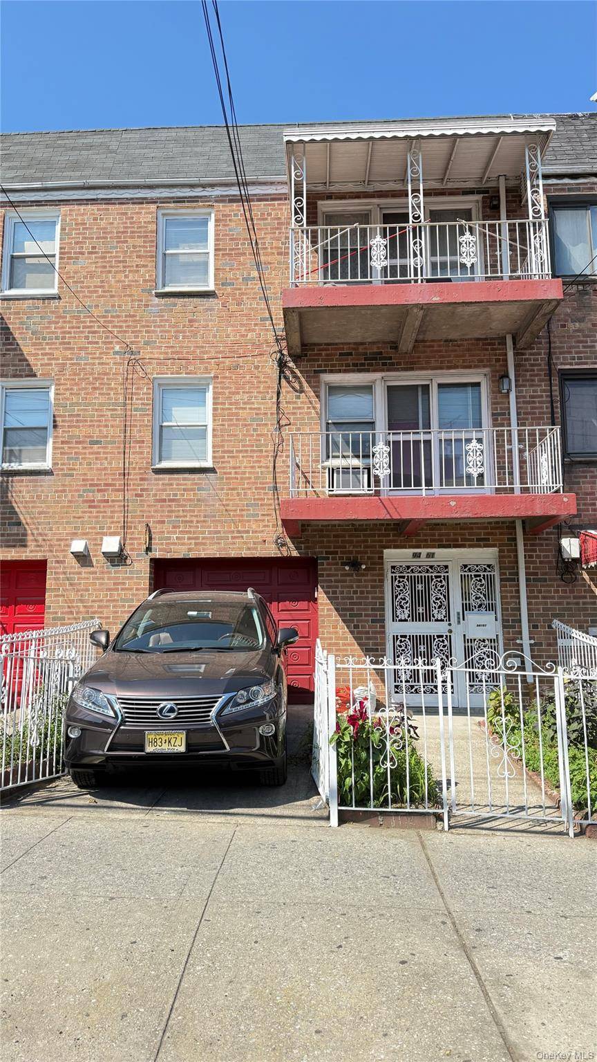 Great location. heart Elmhurst.