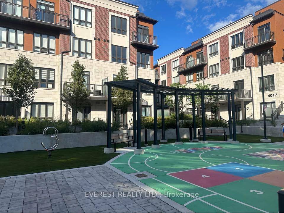 Discover modern urban living in this stylish three storey condo townhome at Applewood Towns by Sierra Communities.
