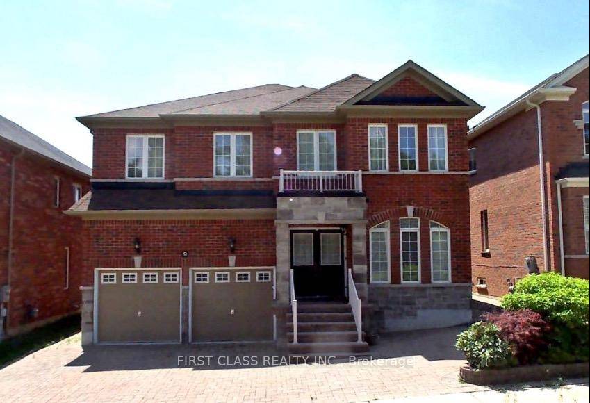 Luxury Foyer Opened From Top to Bottom Total Living Space Feats Over 4600 Sf For your Enjoyment Family Home In Westbrook Area Custom Kitchen, High Quality Cabinet, Backsplash, Granite Countertop ...