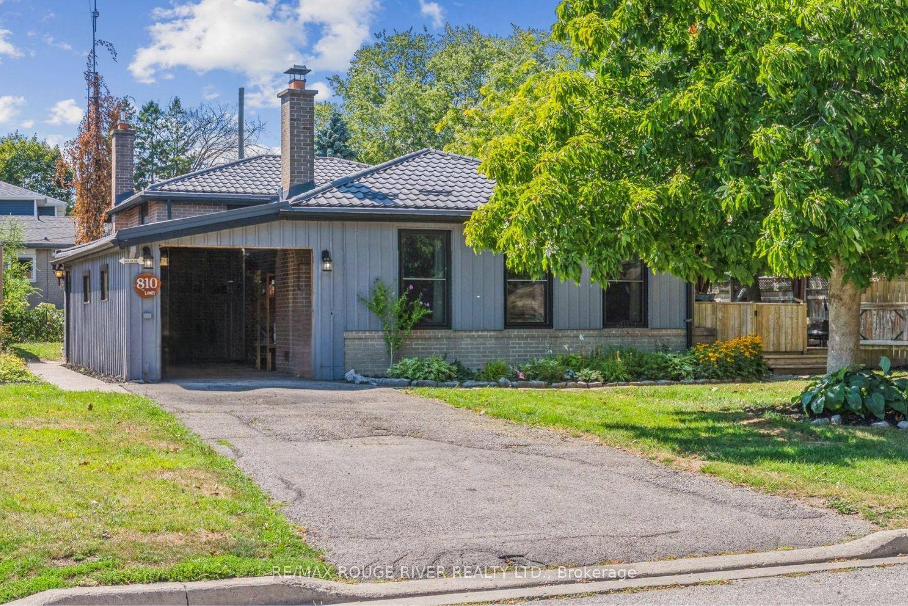 Offers anytime ! Spacious, sun filled 3 level Back Split home nestled in South Pickering's Bay Ridges by the Lake.
