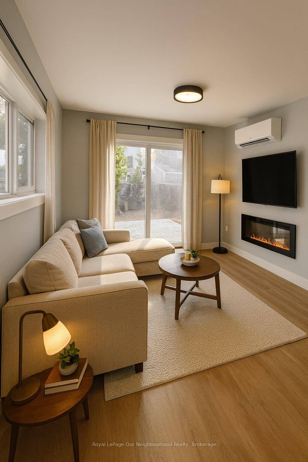 This private garden suite offers 2 bedrooms and 1 modern bathroom with brand new luxury finishes throughout.