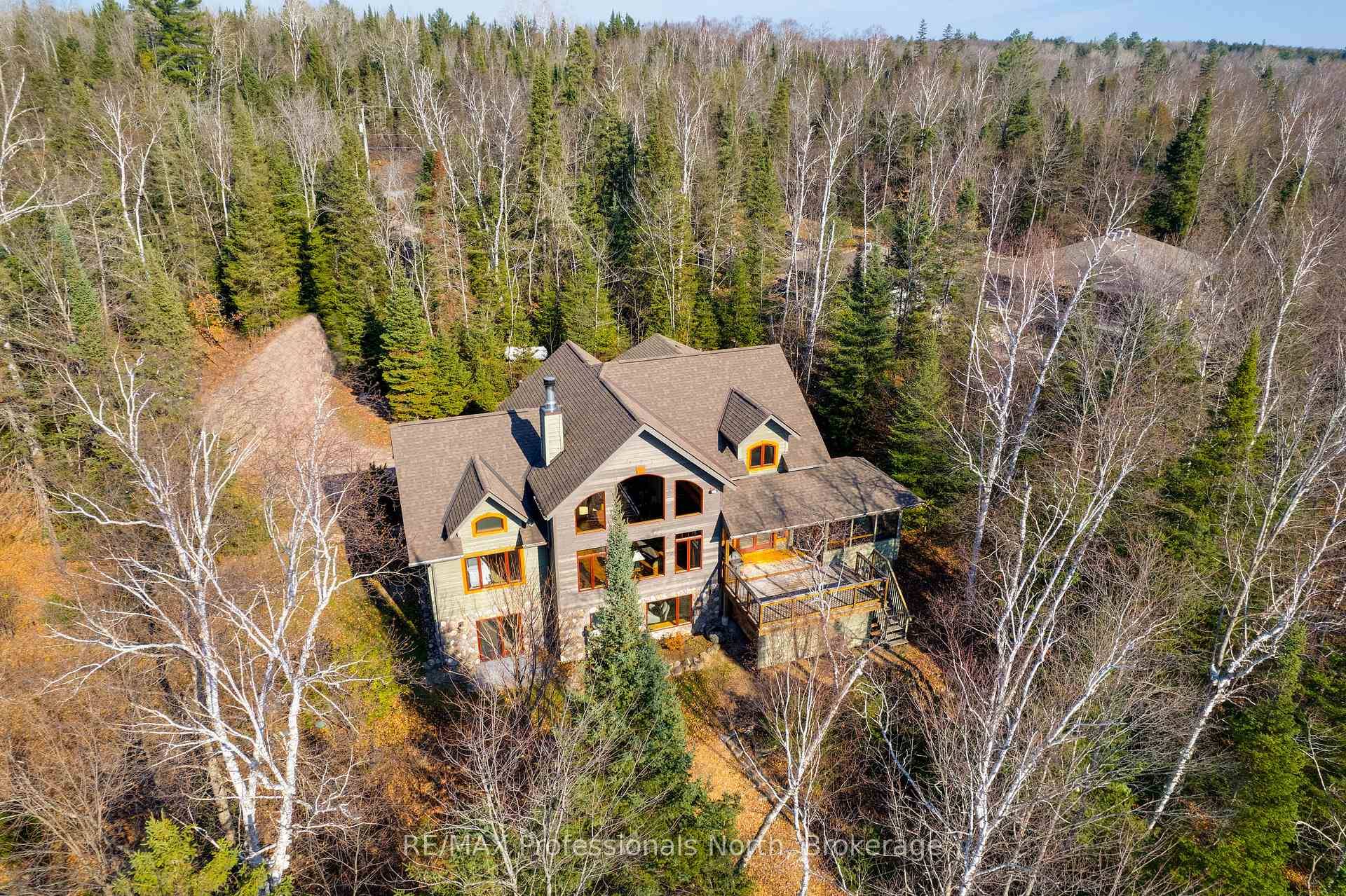 Nestled amongst Trout Lake's prestigious estate properties, 2625 Northshore Road in North Bay, Ontario offers an enchanting blend of warmth and luxury.