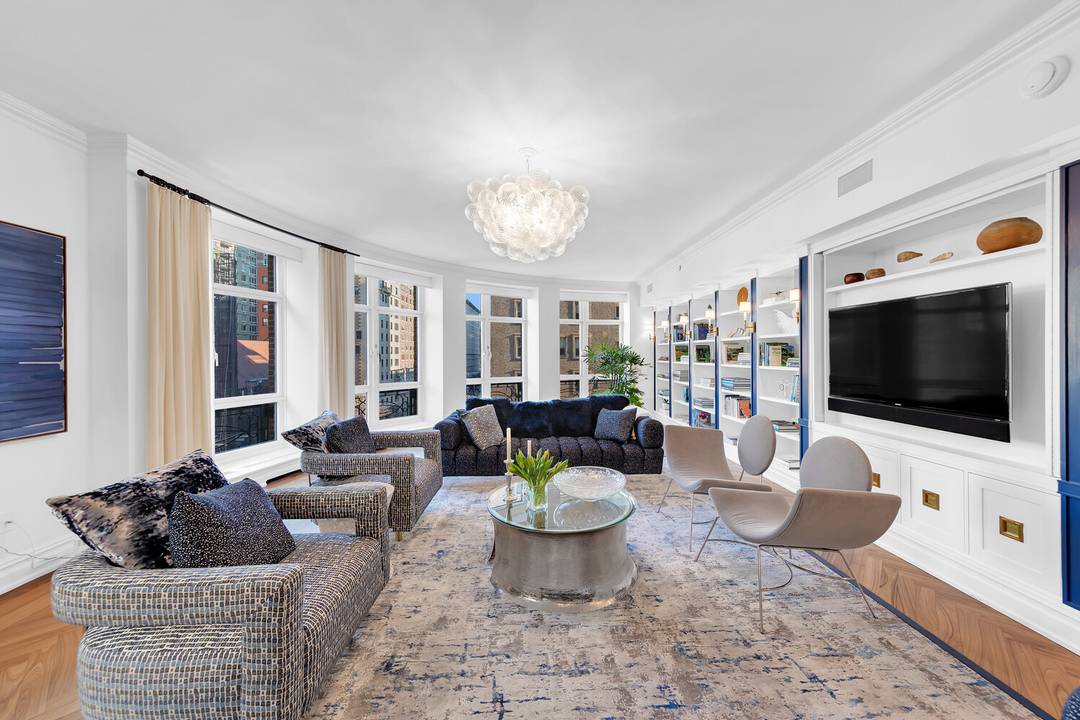 535 West End Avenue stands as one of the Upper West Side's most prestigious and distinguished addresses, seamlessly blending pre war grandeur, modern sophistication, and unparalleled amenities with white glove ...