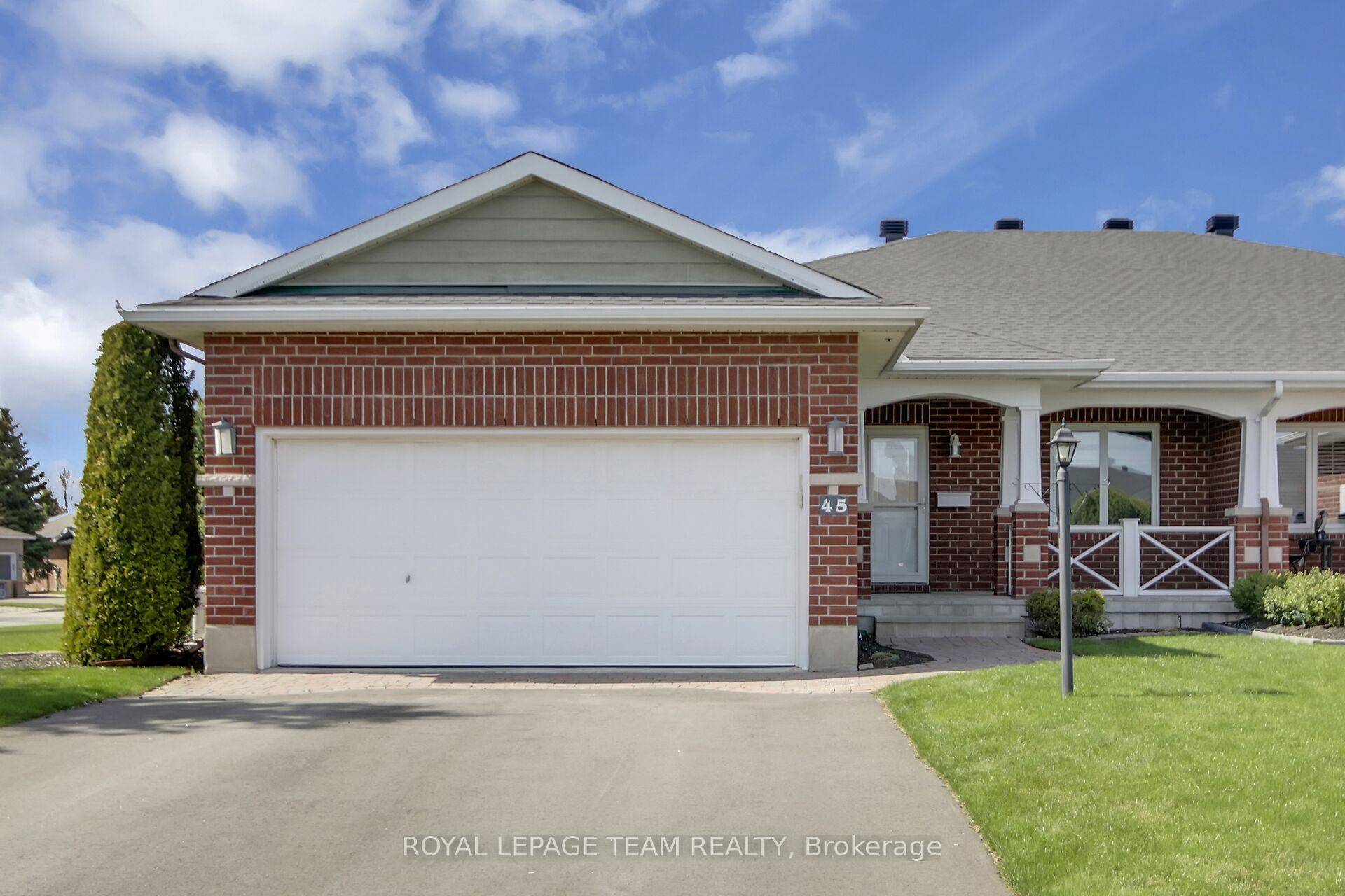 Welcome to 45 Amberlakes Drive where you will find this beautifully maintained 2 1 bedrm semi detached bungalow situated in the highly sought after adult lifestyle community of Amberlakes where ...