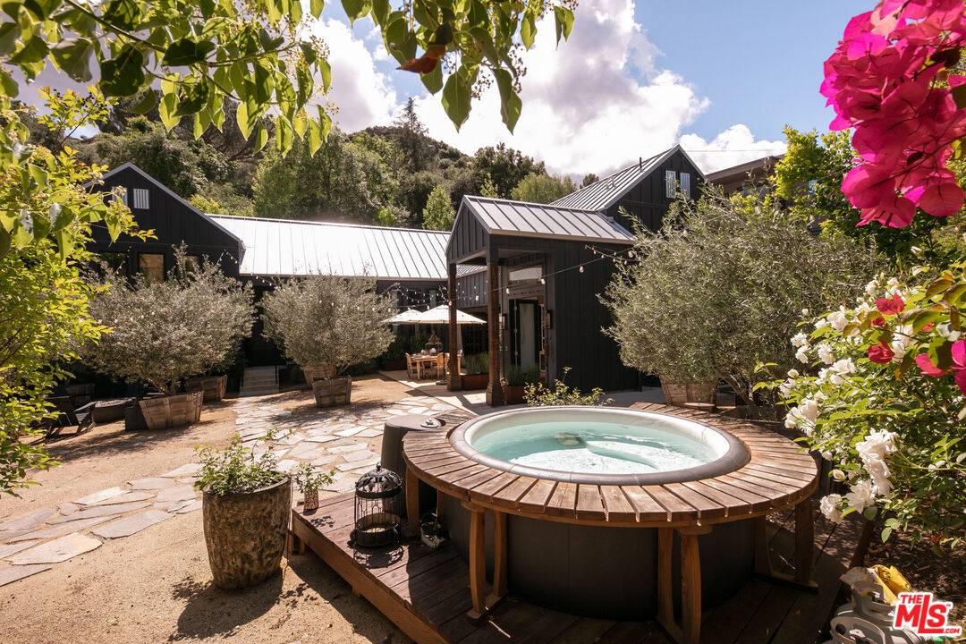 28960   Crags Dr 3BR La