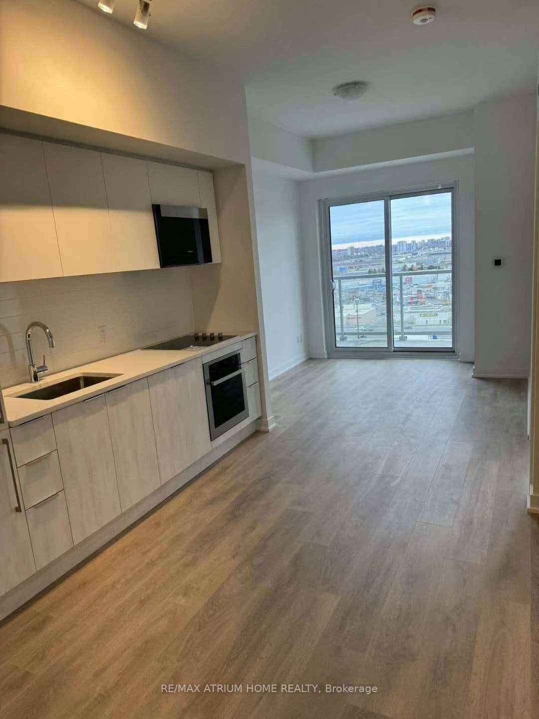 One Year New South Facing Condo In The Heart Of Scarborough !