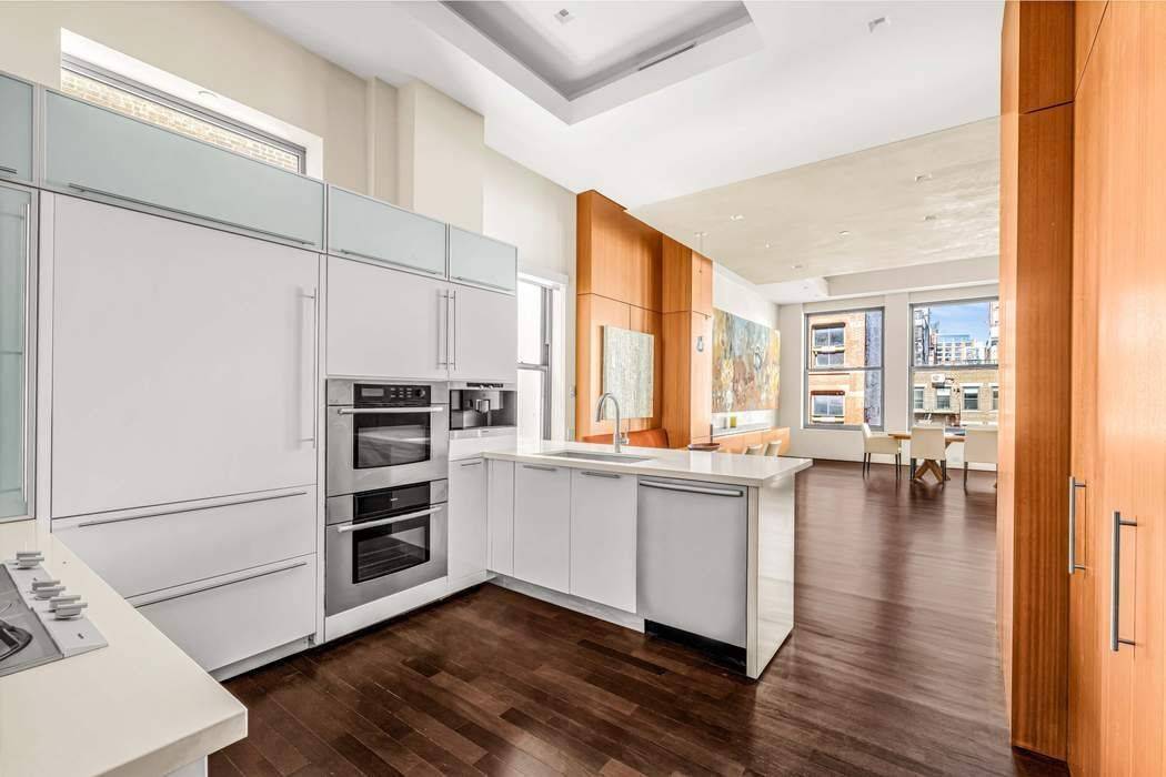 Unparalleled Loft Living in the Heart of Soho A True Masterpiece Discover a truly one of a kind living experience in this extraordinarily large 4, 485 square foot loft, ideally ...