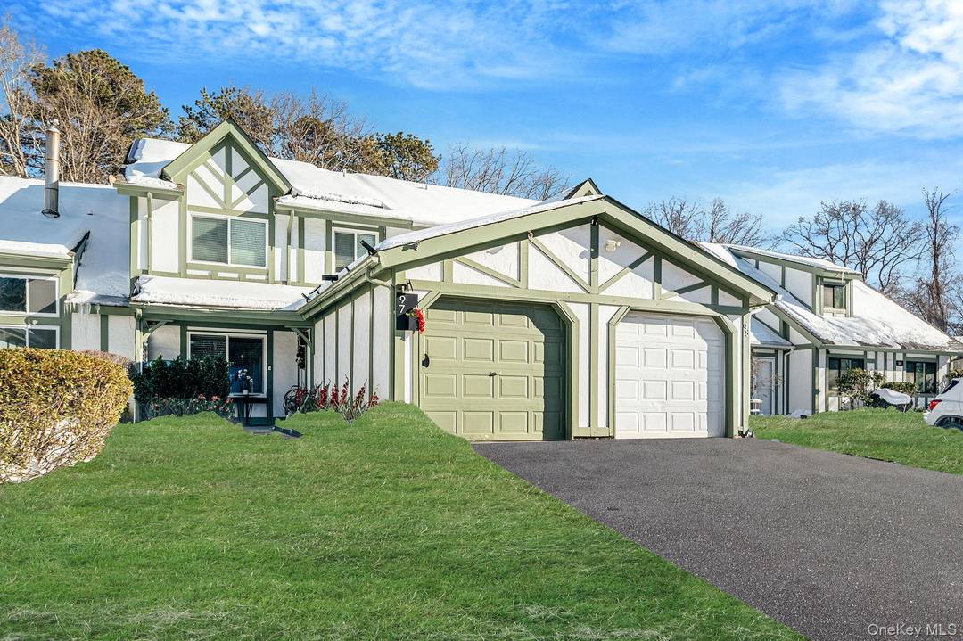 Welcome to this beautifully updated 3 bedroom, 1.