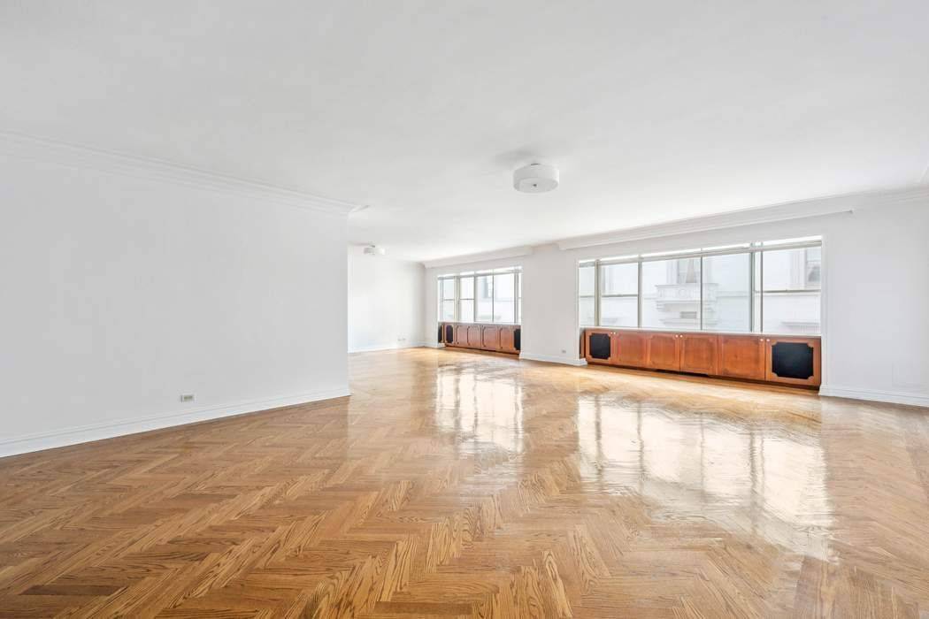 BEST PRICED SEVEN ROOM ON FIFTH AVE !