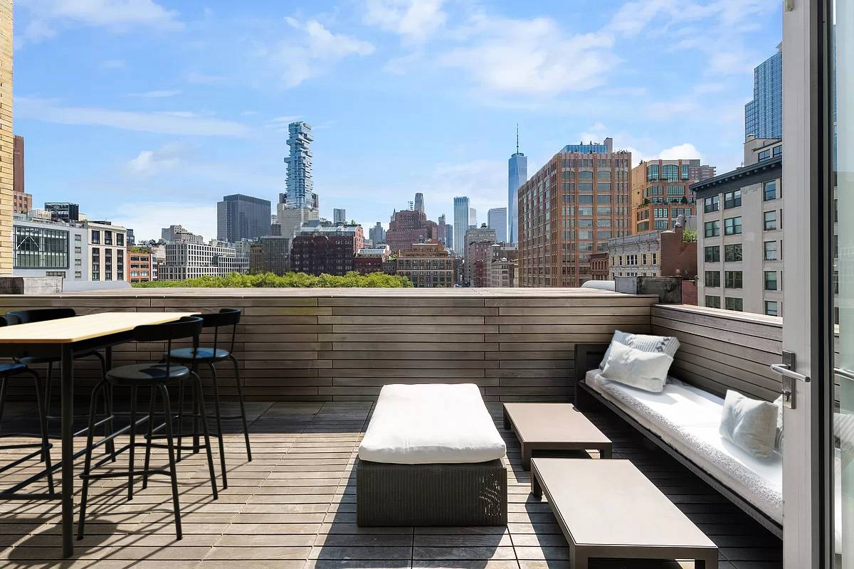 Introducing the Penthouse at Laight House TribecaPerched at the top of a boutique luxury development overlooking downtown Manhattan and Tribeca's Historic District, the Penthouse at Laight House is a 3, ...