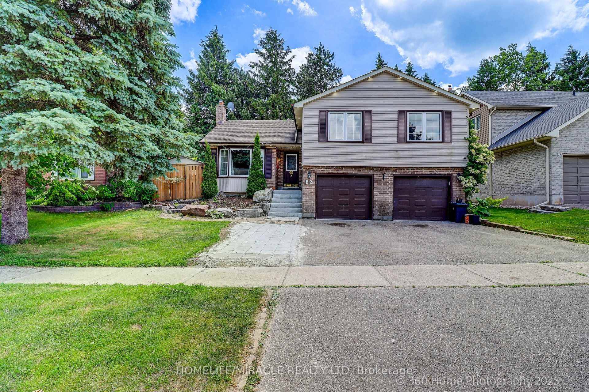 A Detached 3 1 Bedroom and 3 full washroom house In High Demand area of Orangeville.