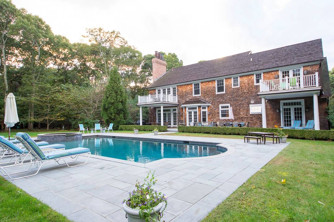 7 Bedroom Home on 1.8 Acres With Private Beach Access & Pool!