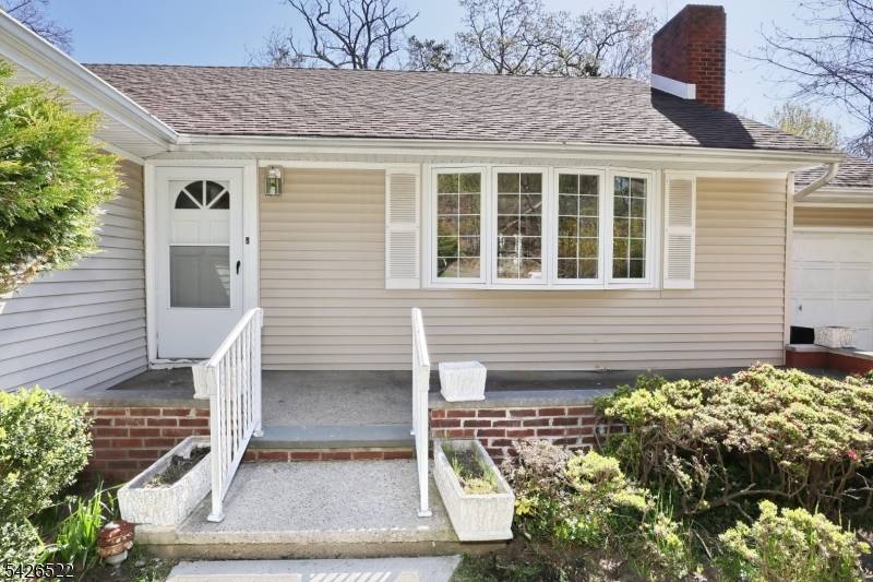 Rare opportunity in one of North Haledon ?