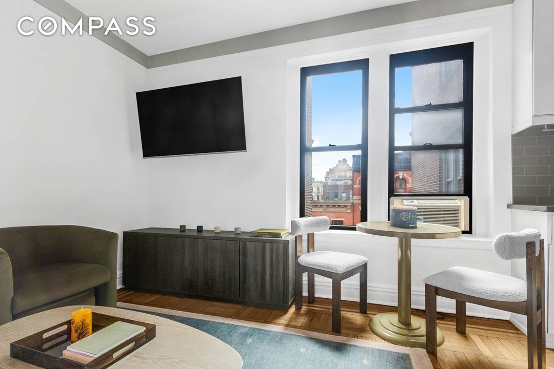 HIGH CHARM w LOW MONTHLIES IN STORY BOOK LOCATION SUPER PRIME WEST VILLAGE SWEETHEART Welcome here pied a terres, gifting, co purchases amp ; pets SOULFUL, SUN FILLED CORNER HEARTWARMER ...