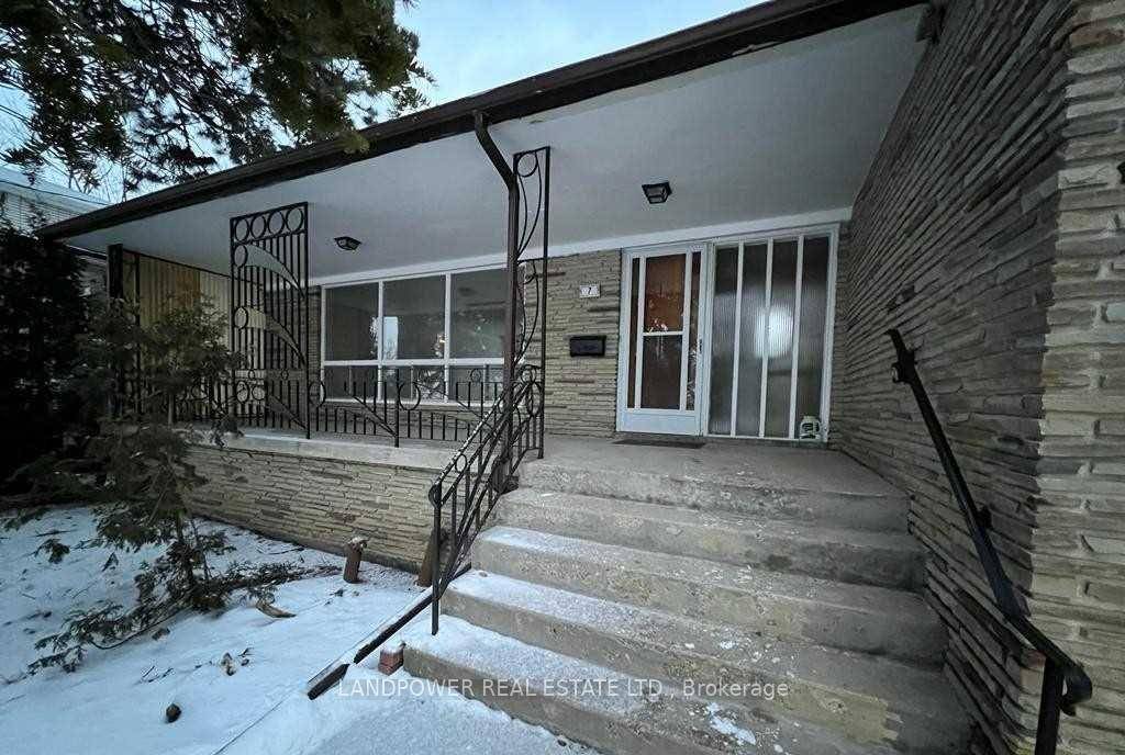 a premium 60 foot lot. Expansive windows fill the interior with natural light and offer.