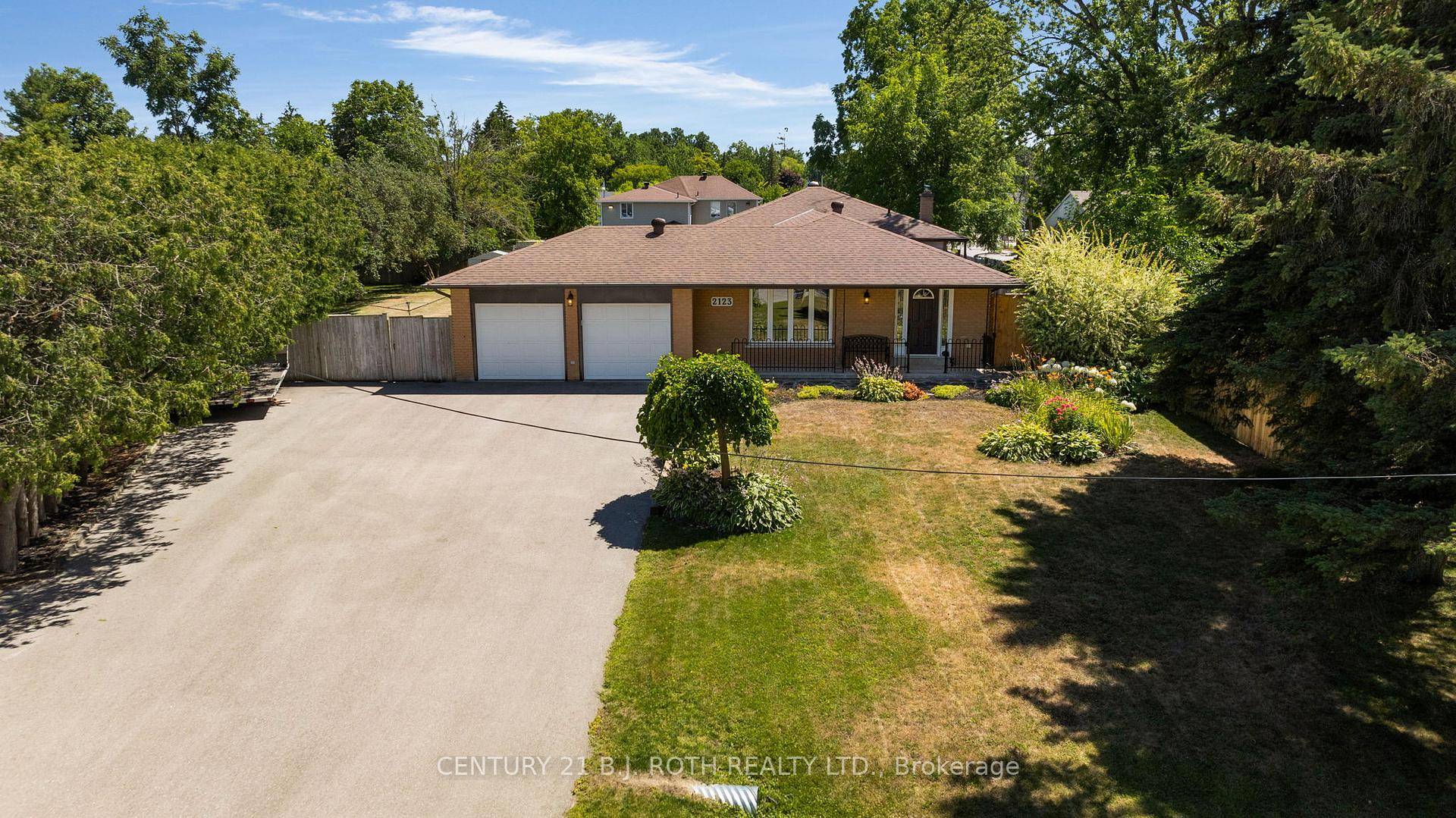 Welcome to 2123 Mildred Ave, Innisfil.