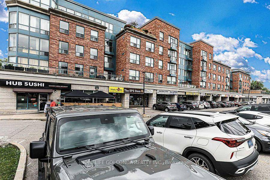 Great Location At Yonge And Clark, Rare Business Opportunity In A High Traffic Busy Plaza, Nestled In The Mixed Use Office And Medical Professional Building, Next To A High Density ...