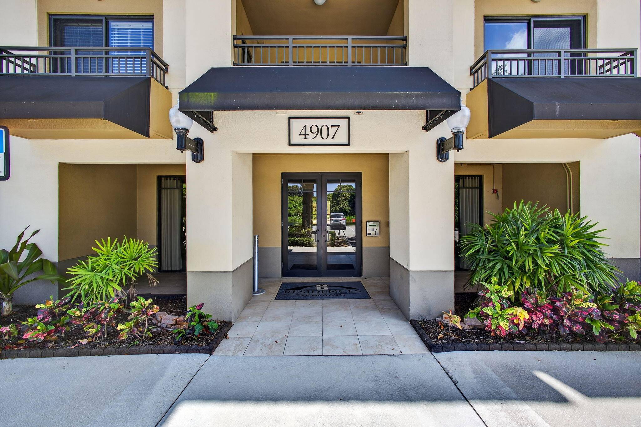 OVERLOOKING THE LAKE FROM THE TOP FLOOR AND FILLED WITH NATURAL LIGHT, THIS IMMACULATE AND WELL CARED FOR UNIT HAS BEEN CONVERTED FROM A THREE BEDROOM INTO A SPACIOUS TWO ...