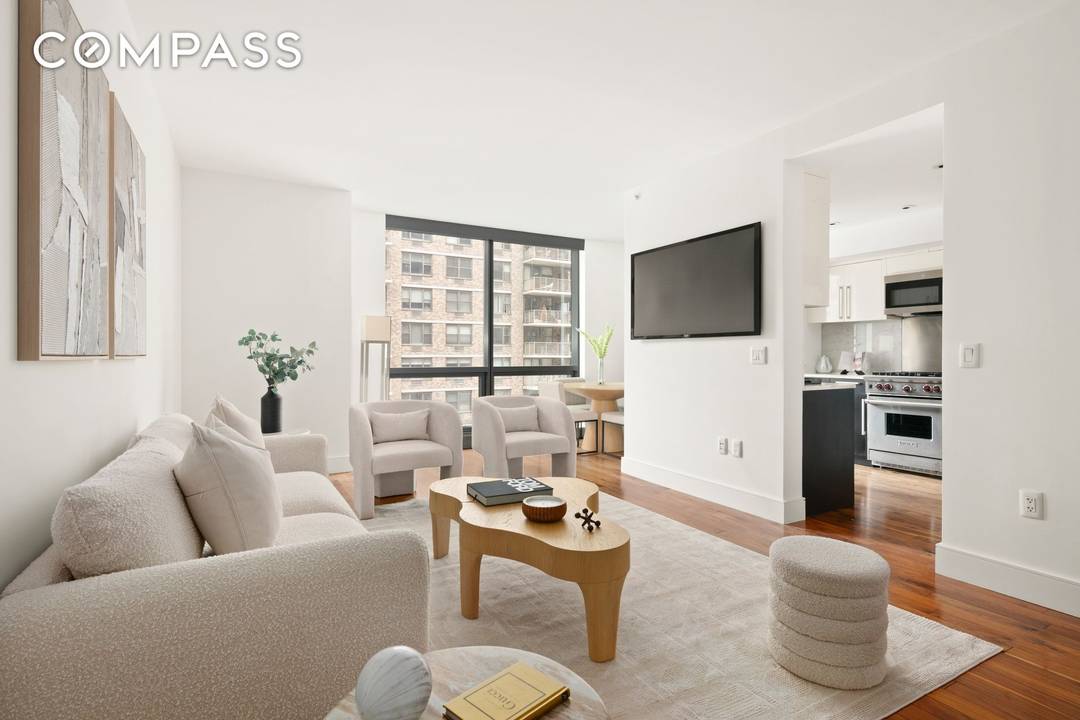 Apartment 4C at 300 East 79th Street is a beautifully appointed two bedroom, two bath residence that captures light, scale, and sophistication in equal measure.