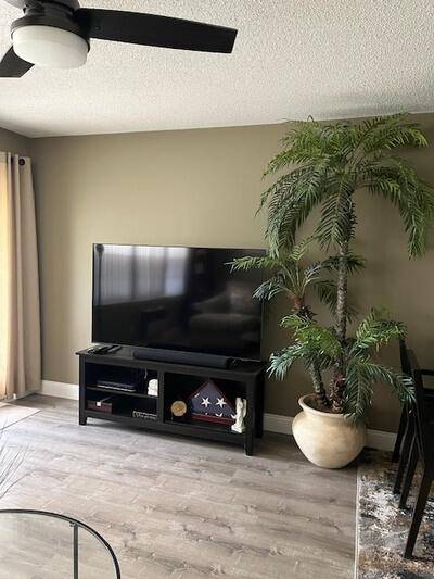 Active 55 Living in West Palm Beach !