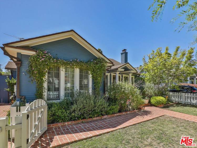 843 N Stanley Ave 3BR Hollywood Hills East La